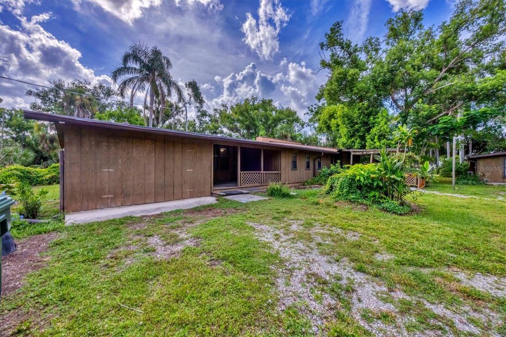 Photo of 3034 Proctor Road, Sarasota, FL 34231 (MLS # A4660829)
