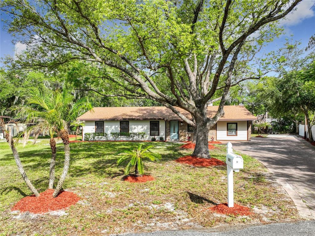 Photo of 5975 Sheryl Anita Street, Oviedo, FL 32765 (MLS # O6401877)