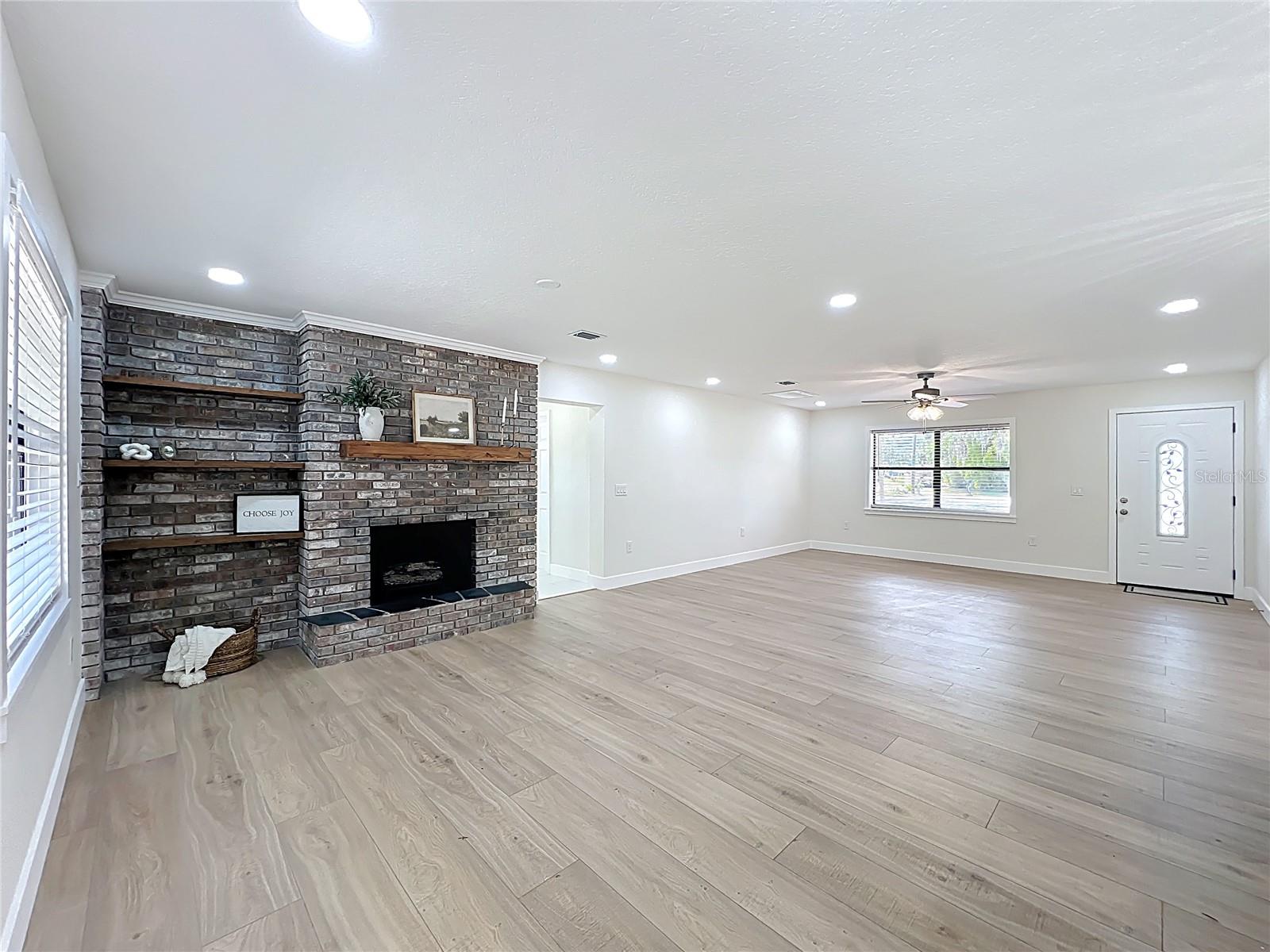 LITTLE LAKE GEORGIA TERRACE - Residential