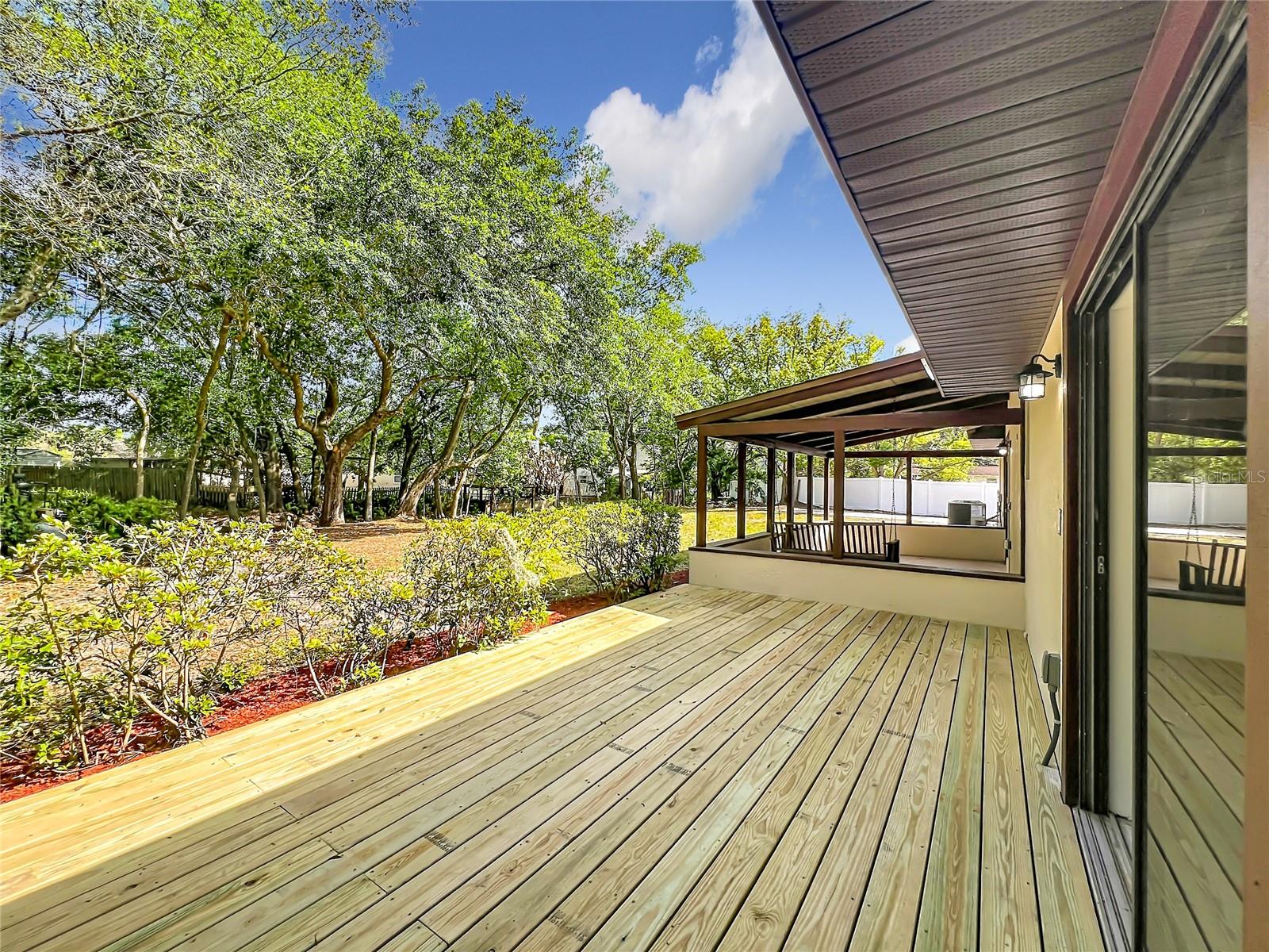 LITTLE LAKE GEORGIA TERRACE - Residential