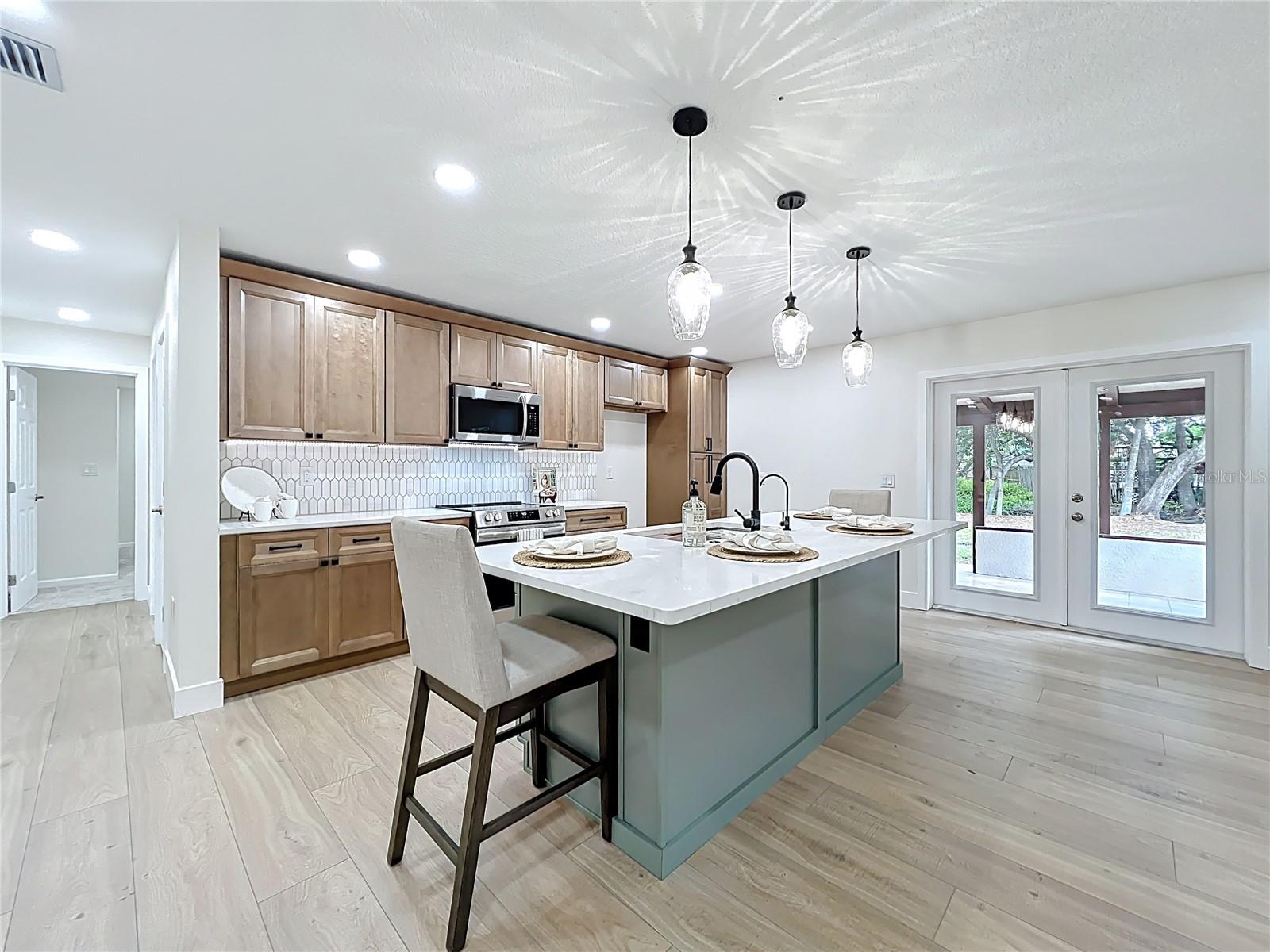 LITTLE LAKE GEORGIA TERRACE - Residential