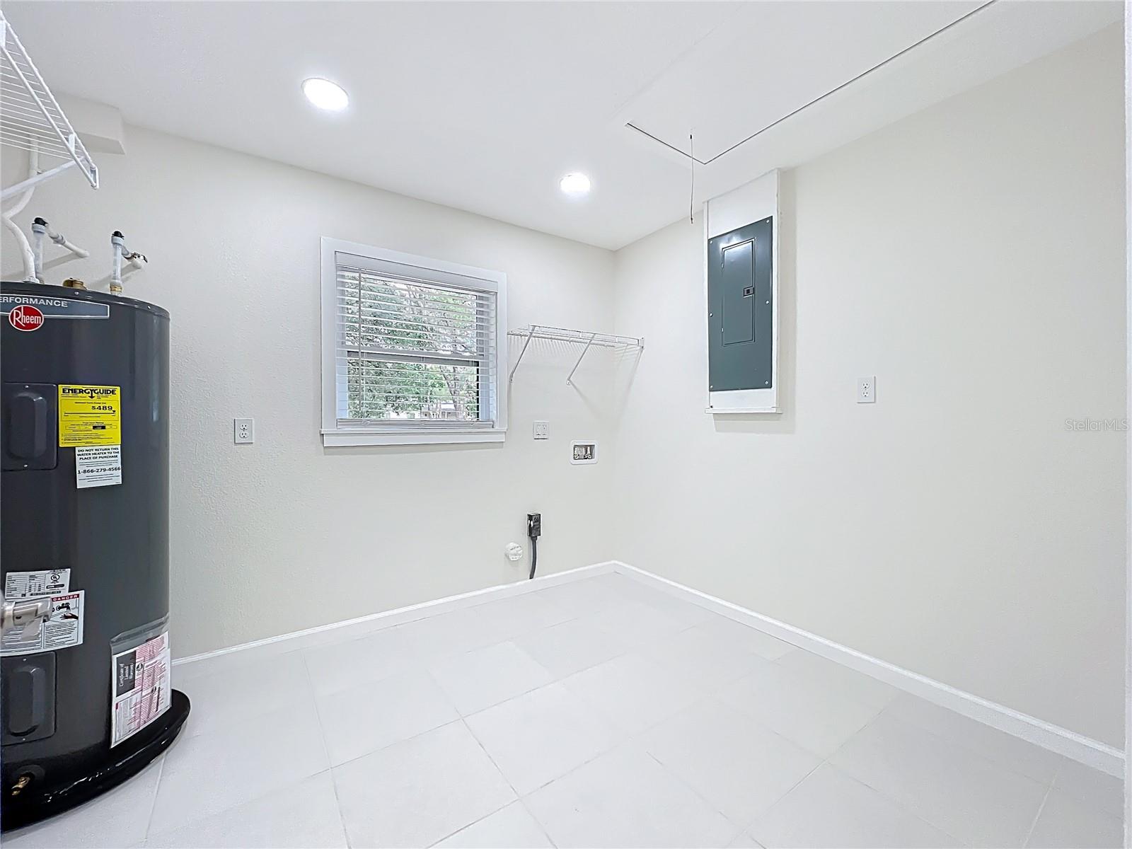 LITTLE LAKE GEORGIA TERRACE - Residential