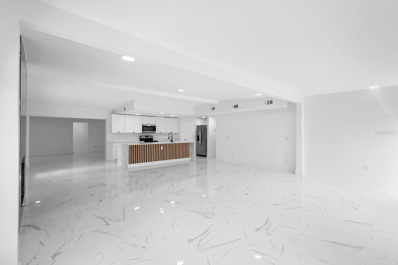 MINNEHAHA SHORES - Residential