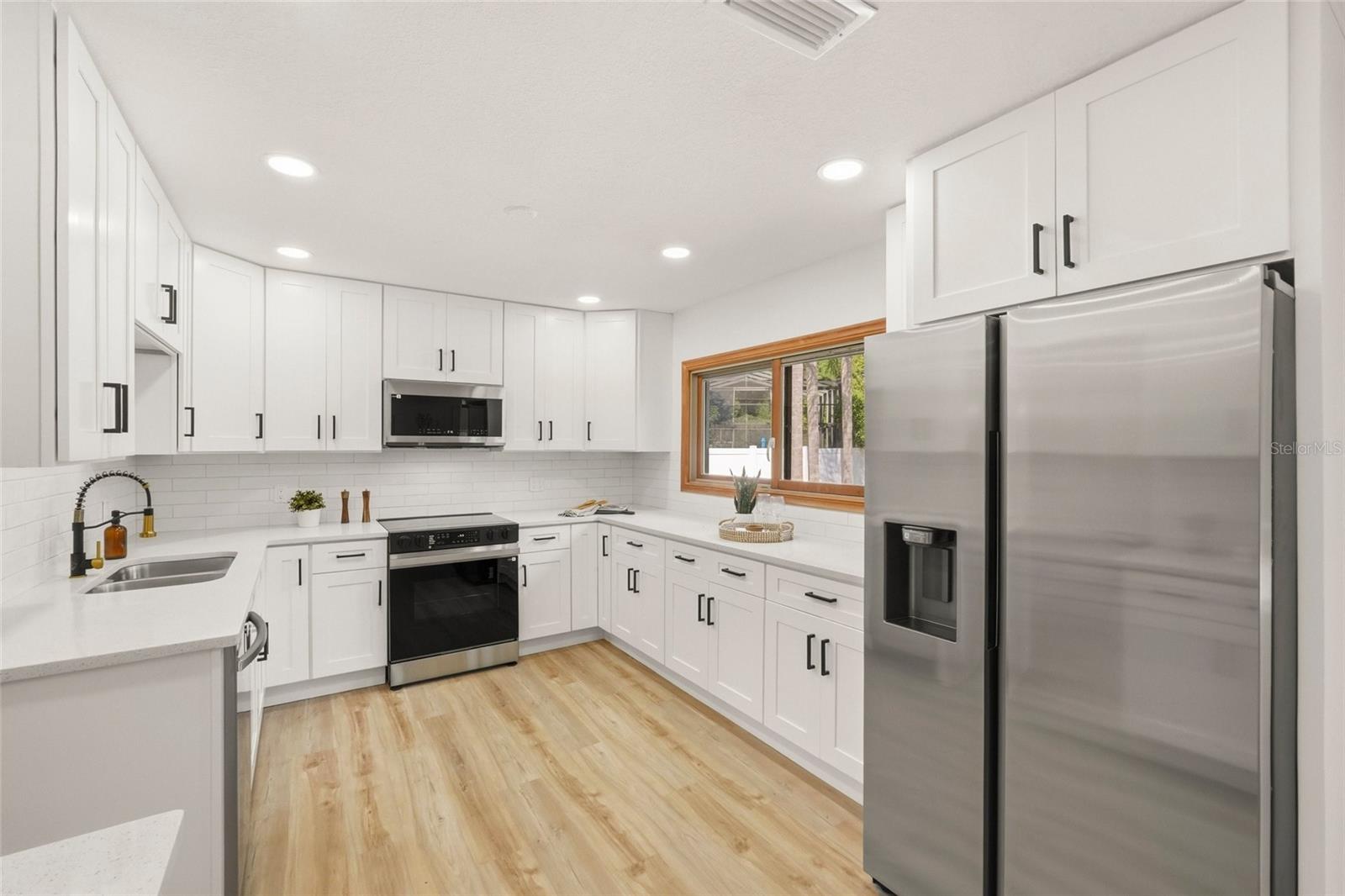 TRIPLE LAKES SUB - Residential