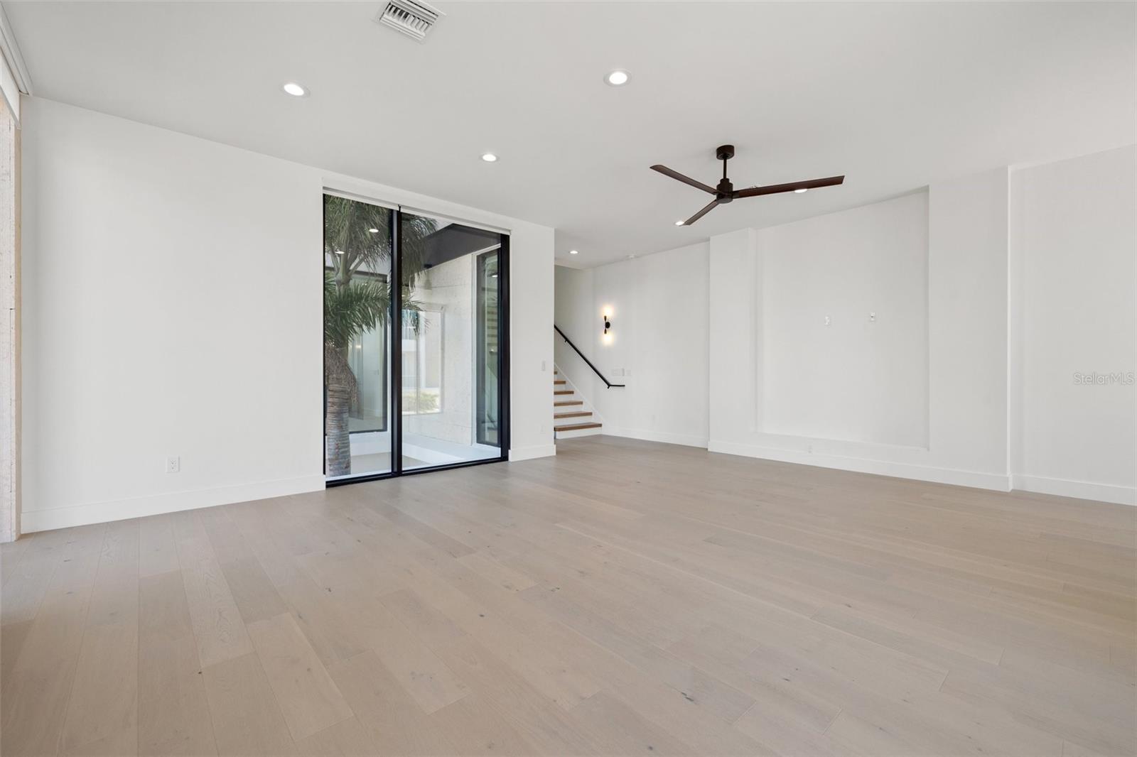 2707 NORTH WOODROW TWNHMS - Residential