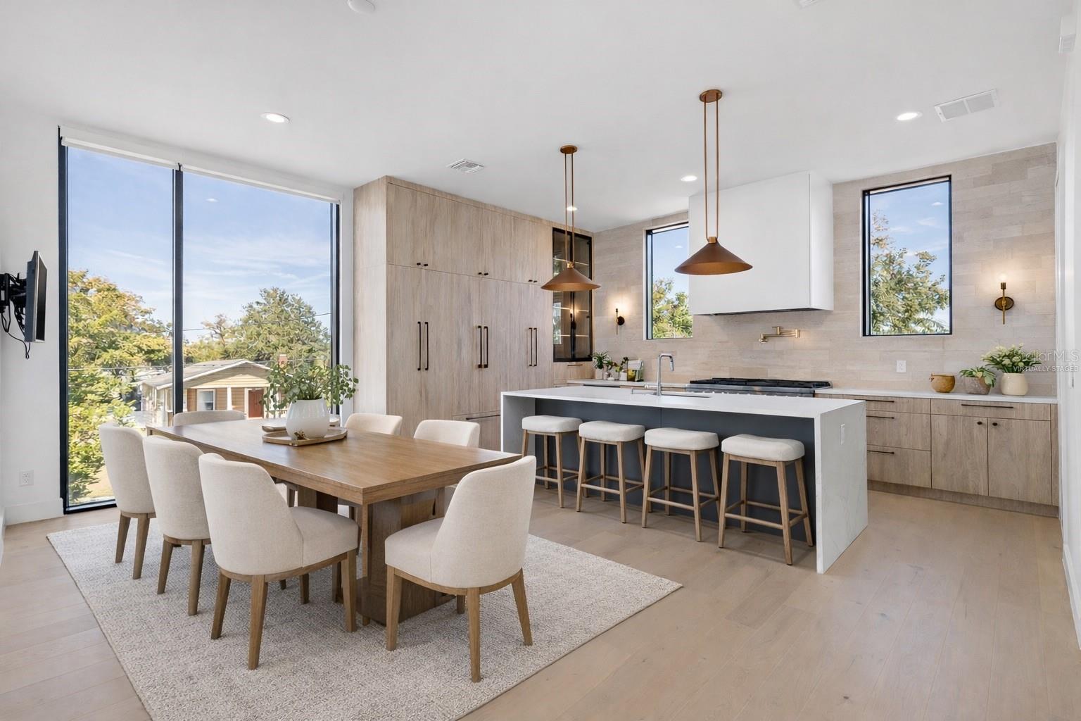 2707 NORTH WOODROW TWNHMS - Residential