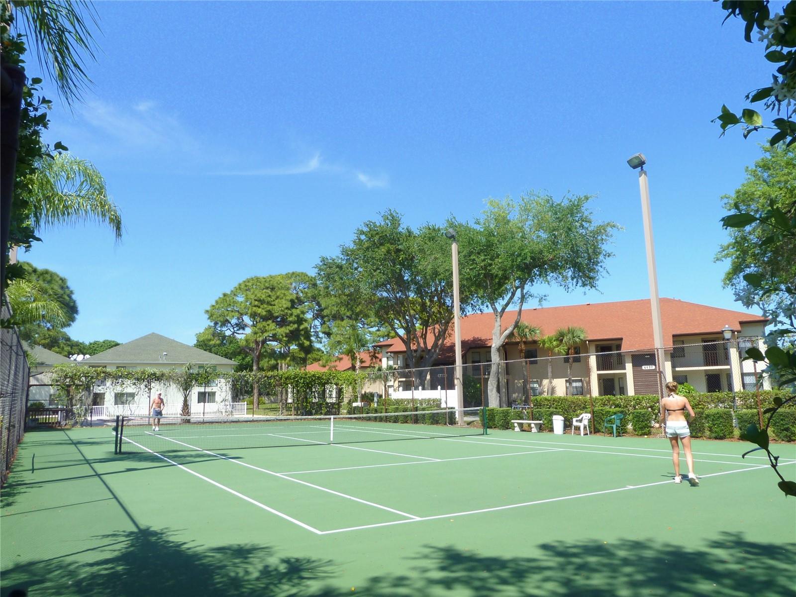 SHOREWALK BATH & TENNIS CLUB I - Residential