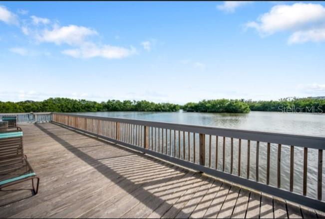 TOWNHOMES OF SEMINOLE ISLE - Residential