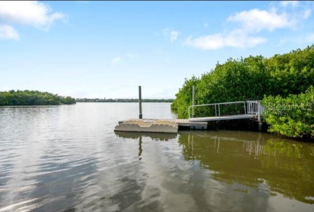 TOWNHOMES OF SEMINOLE ISLE - Residential