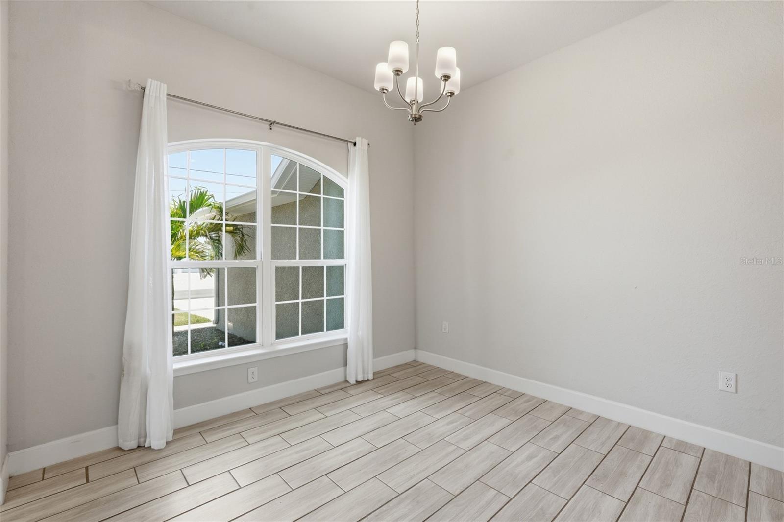 ROTONDA WEST LONG MEADOW - Residential