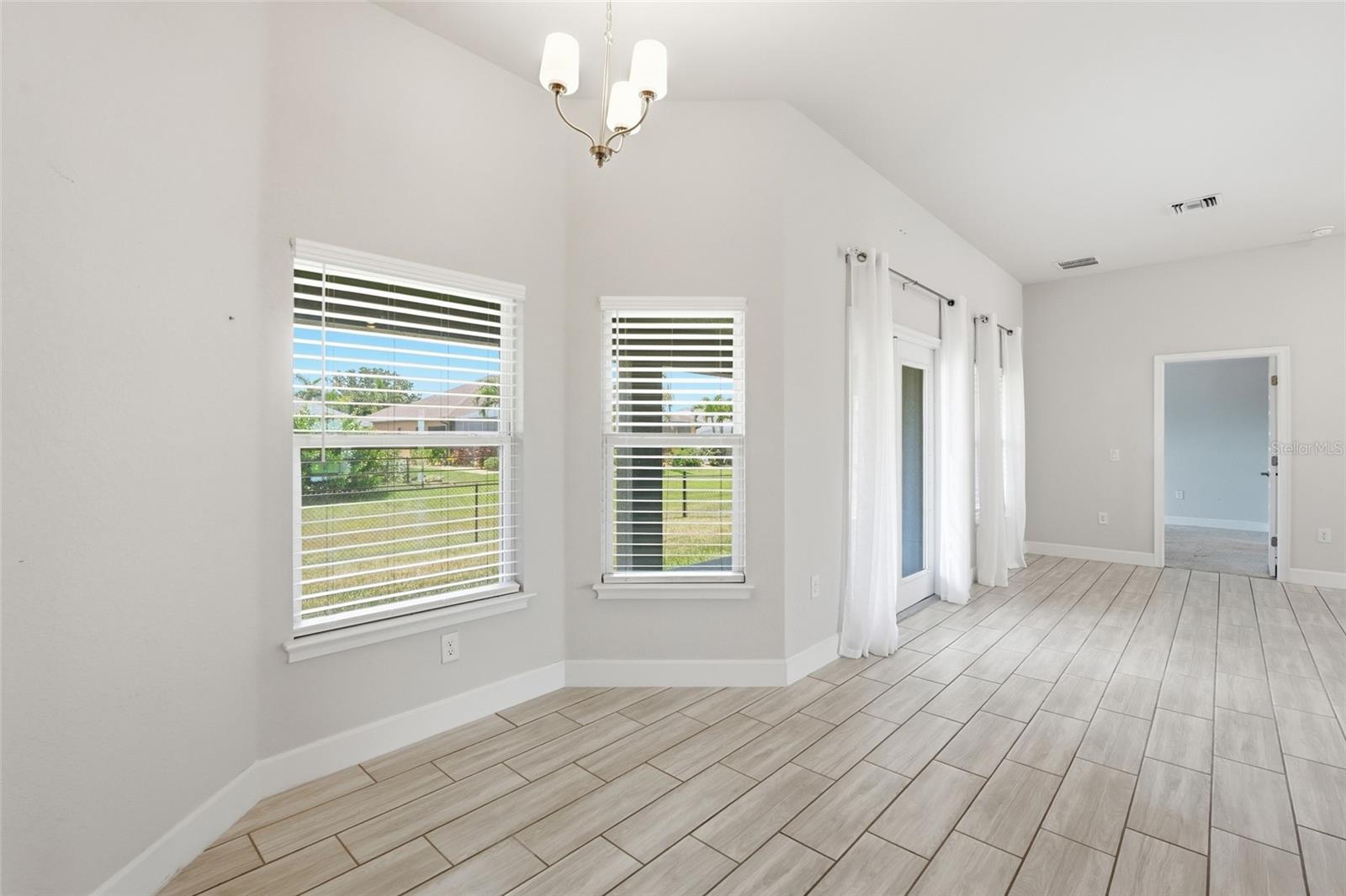 ROTONDA WEST LONG MEADOW - Residential