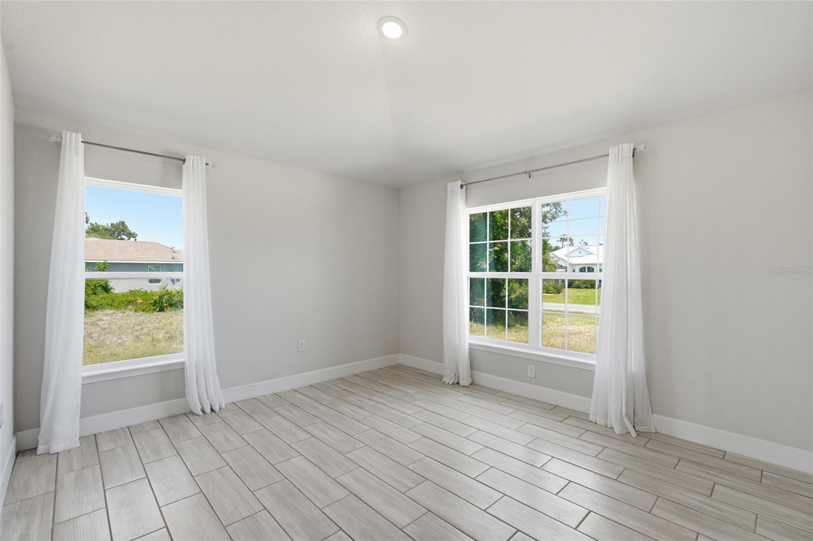 ROTONDA WEST LONG MEADOW - Residential
