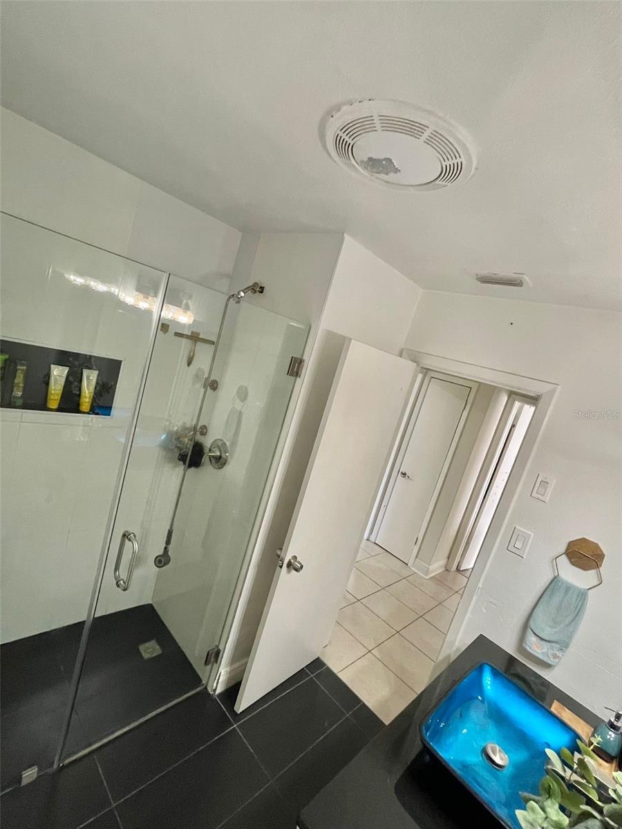2011 DRUID ROAD E