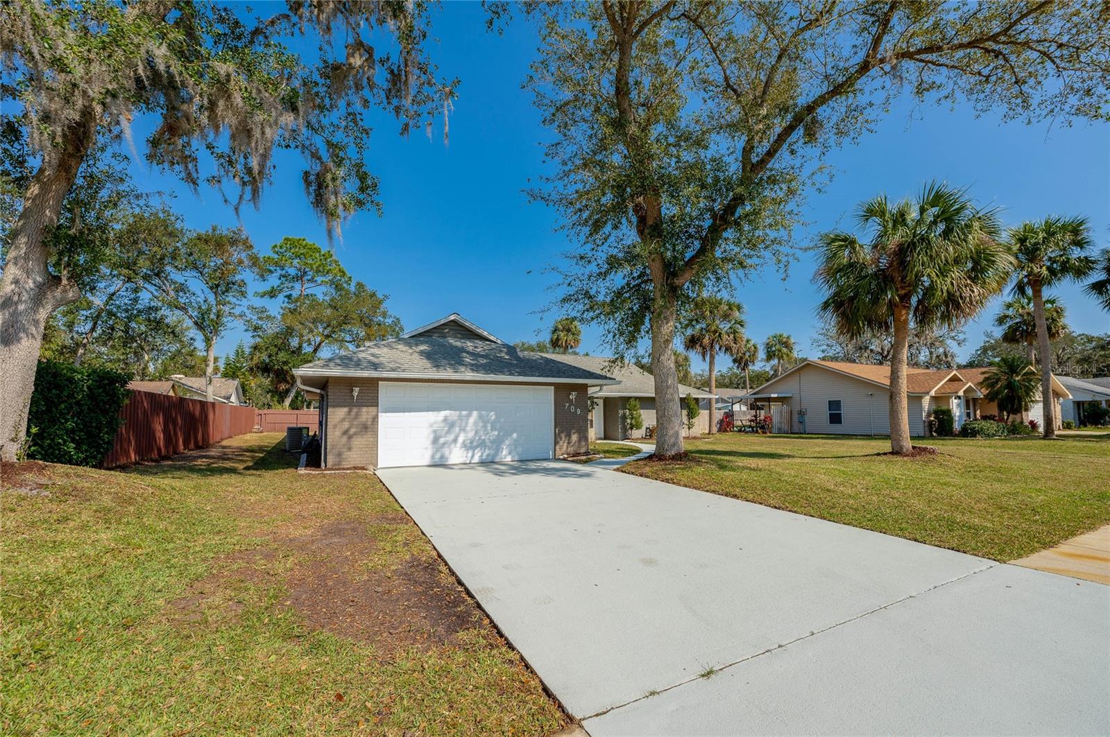 709 LONE OAK DRIVE