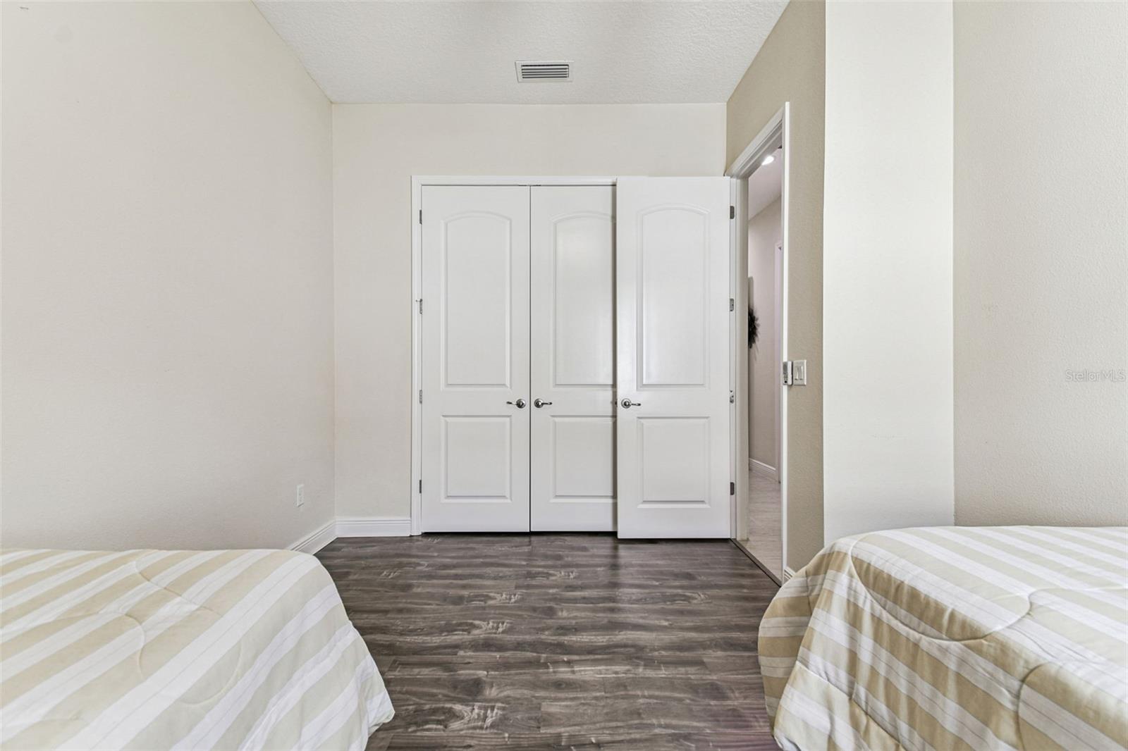 RESERVE AT LAKE LECLARE - Residential