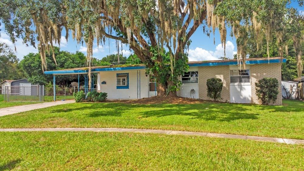 Photo of 4004 Louisburg Lane, Orlando, FL 32808 (MLS # O6444176)