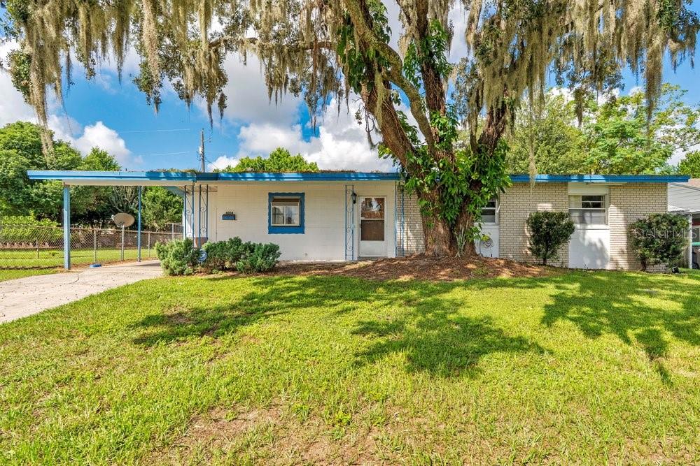 Photo of 4004 Louisburg Lane, Orlando, FL 32808 (MLS # O6444176)