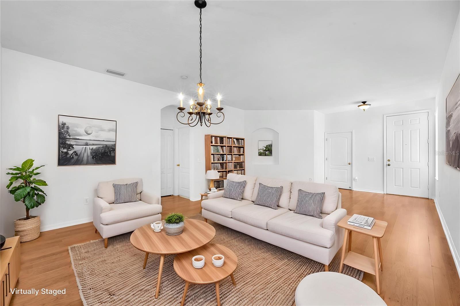 8427 DEER CHASE DRIVE