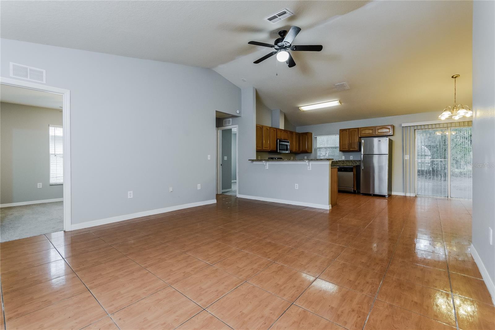 SAND OAK - Residential Lease