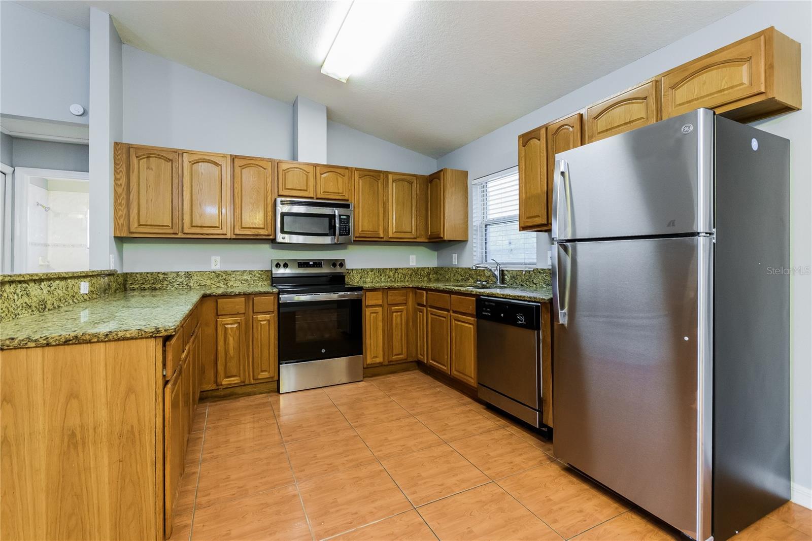 SAND OAK - Residential Lease