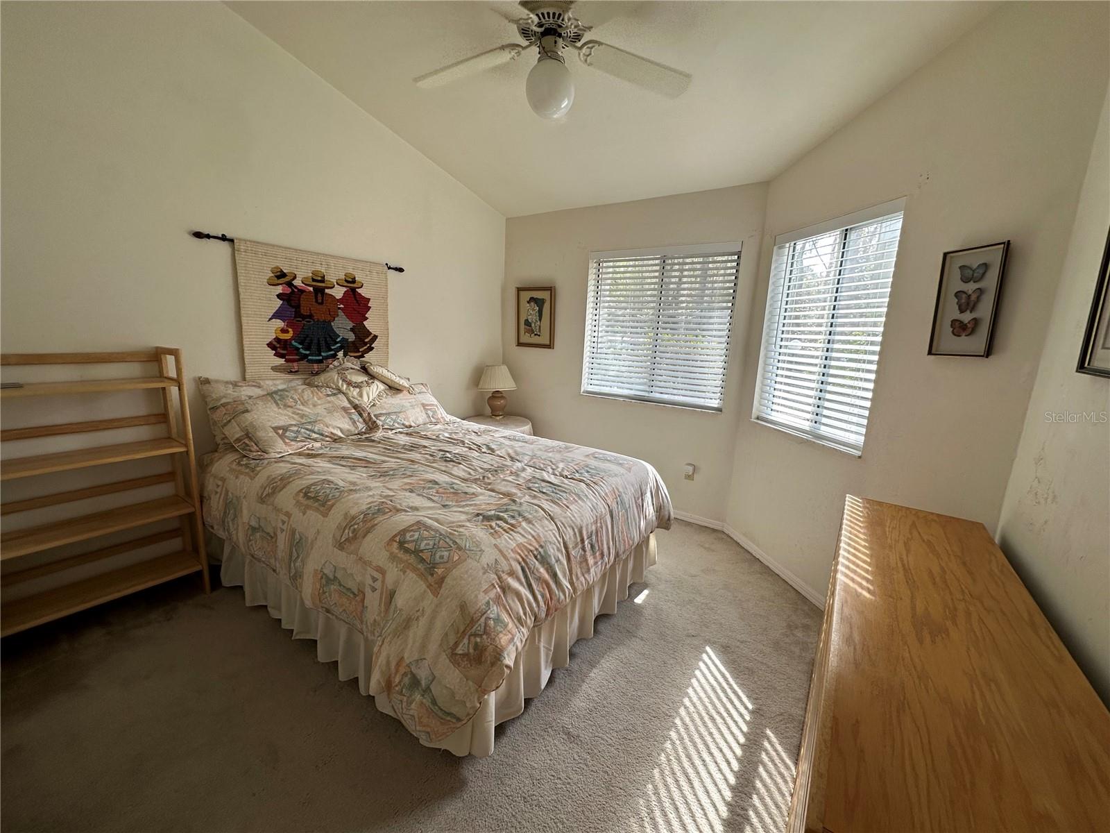 VINTAGE VIEW - Residential