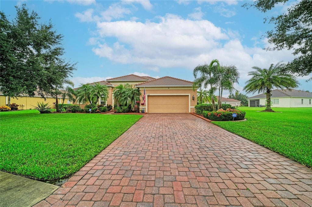 Photo of 519 147th Court NE, Bradenton, FL 34212 (MLS # A4707034)