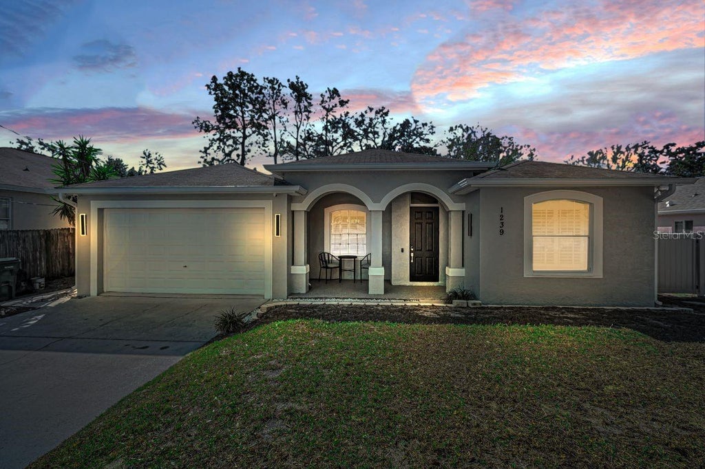 Photo of 1239 Vista Way, Clearwater, FL 33755 (MLS # TB8559325)