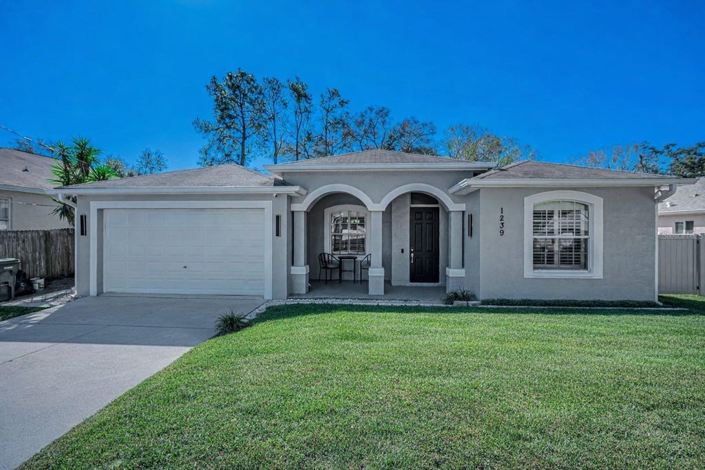 Photo of 1239 Vista Way, Clearwater, FL 33755 (MLS # TB8559325)