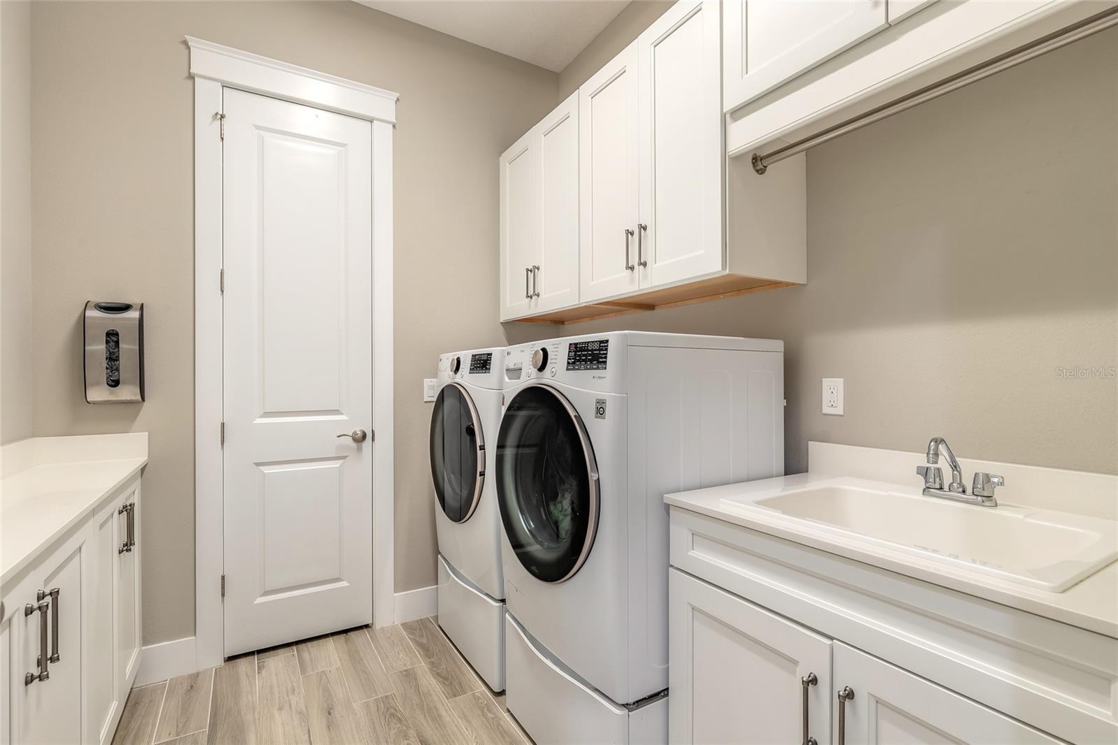 VERANO/VENETIAN BAY - Residential