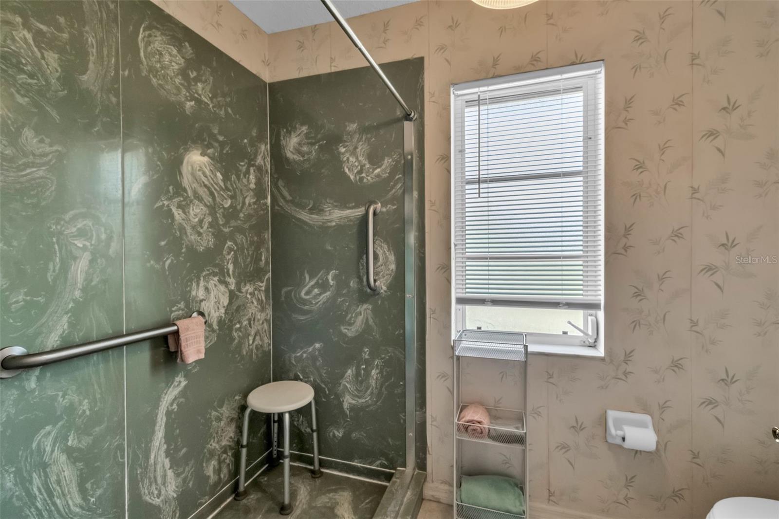 SOUTH VENICE SHORES - Residential