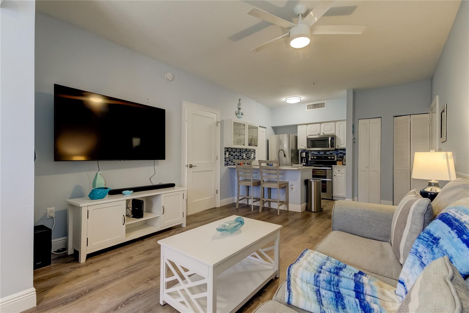 BEACHWAY CONDOS - Residential