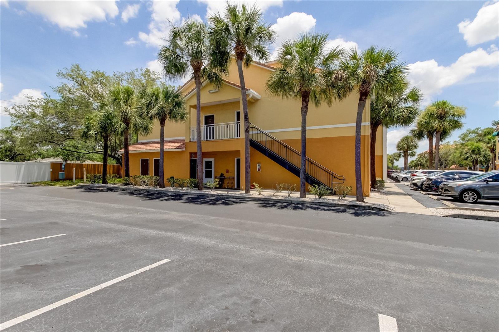 BEACHWAY CONDOS - Residential