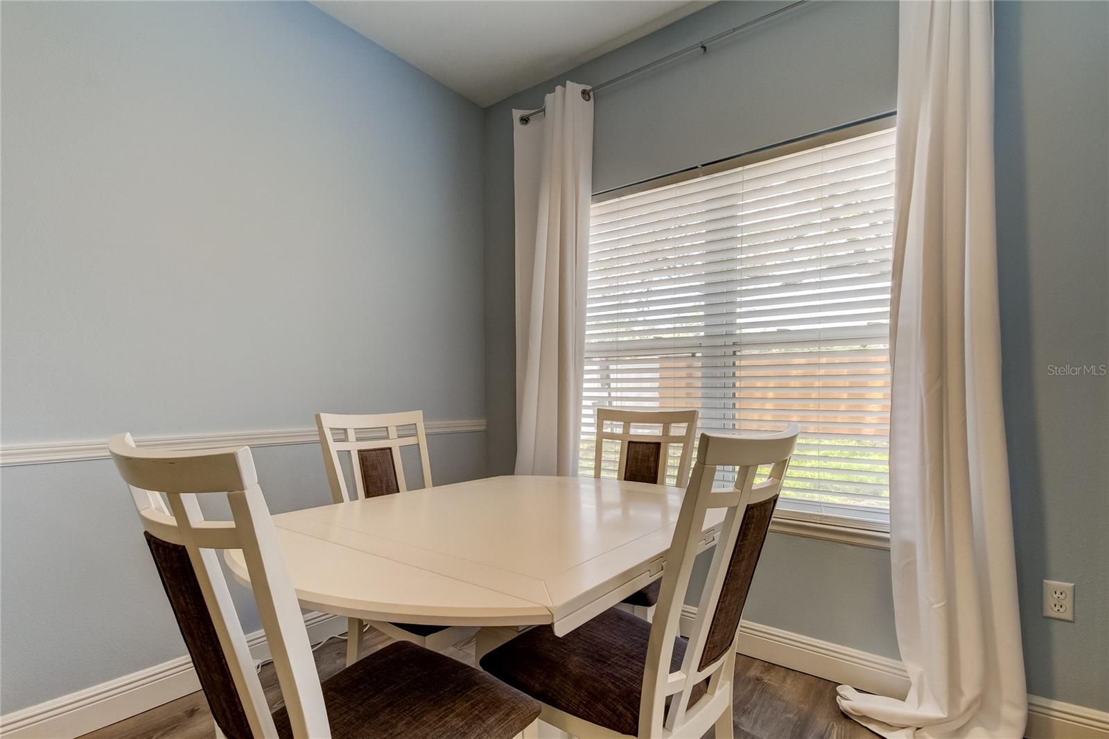 BEACHWAY CONDOS - Residential