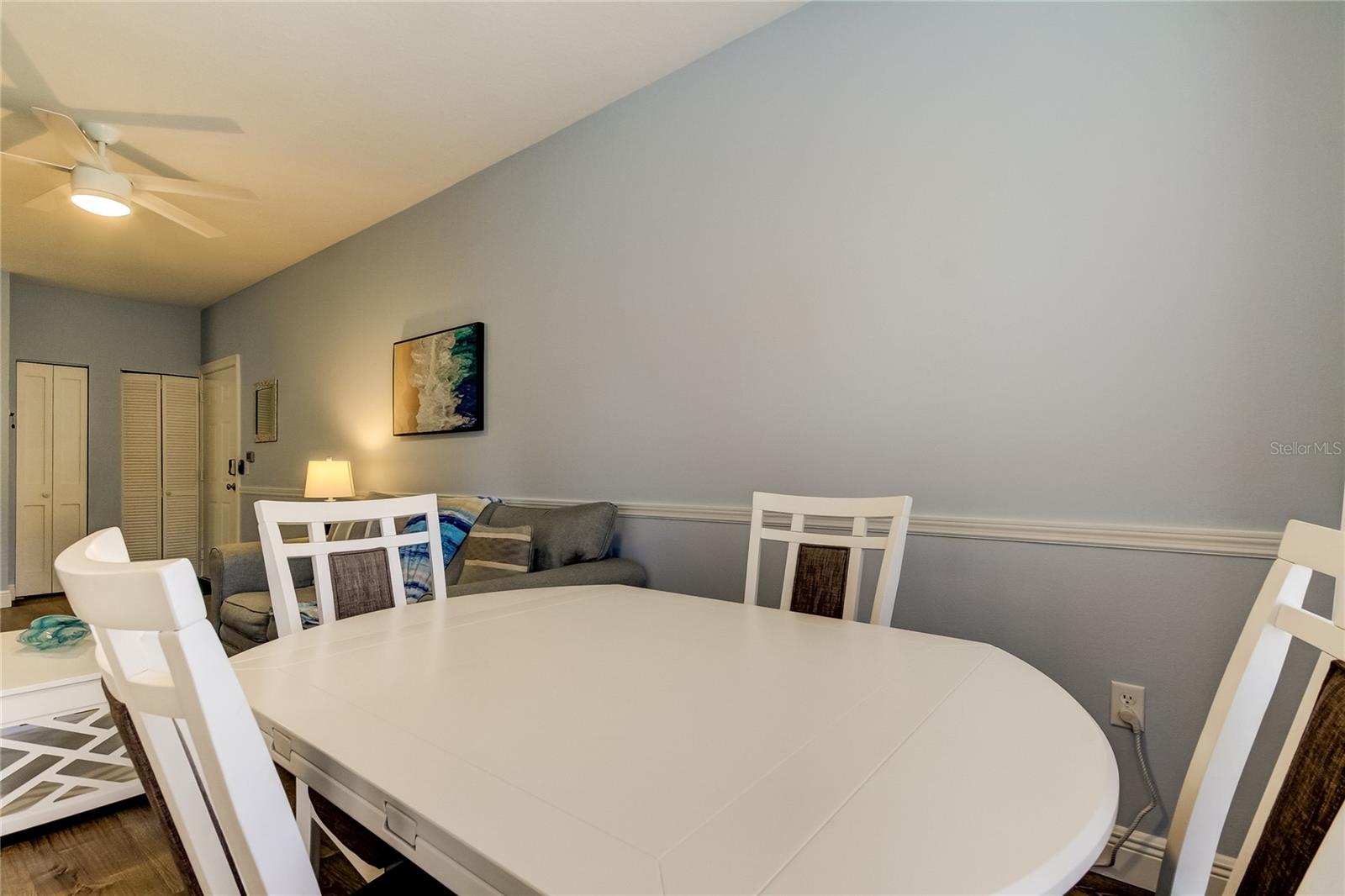 BEACHWAY CONDOS - Residential
