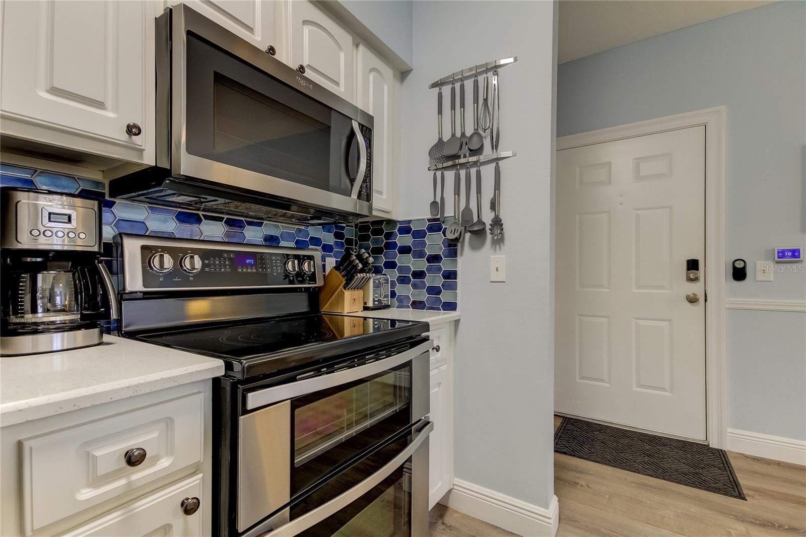 BEACHWAY CONDOS - Residential