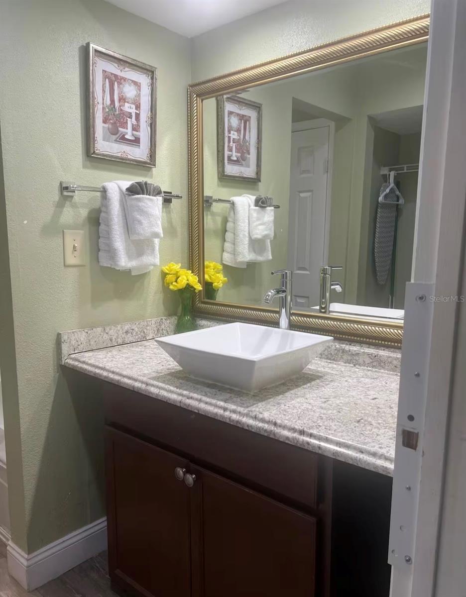 PARKWAY PALMS RESORT MAINGATE CONDO - Residential