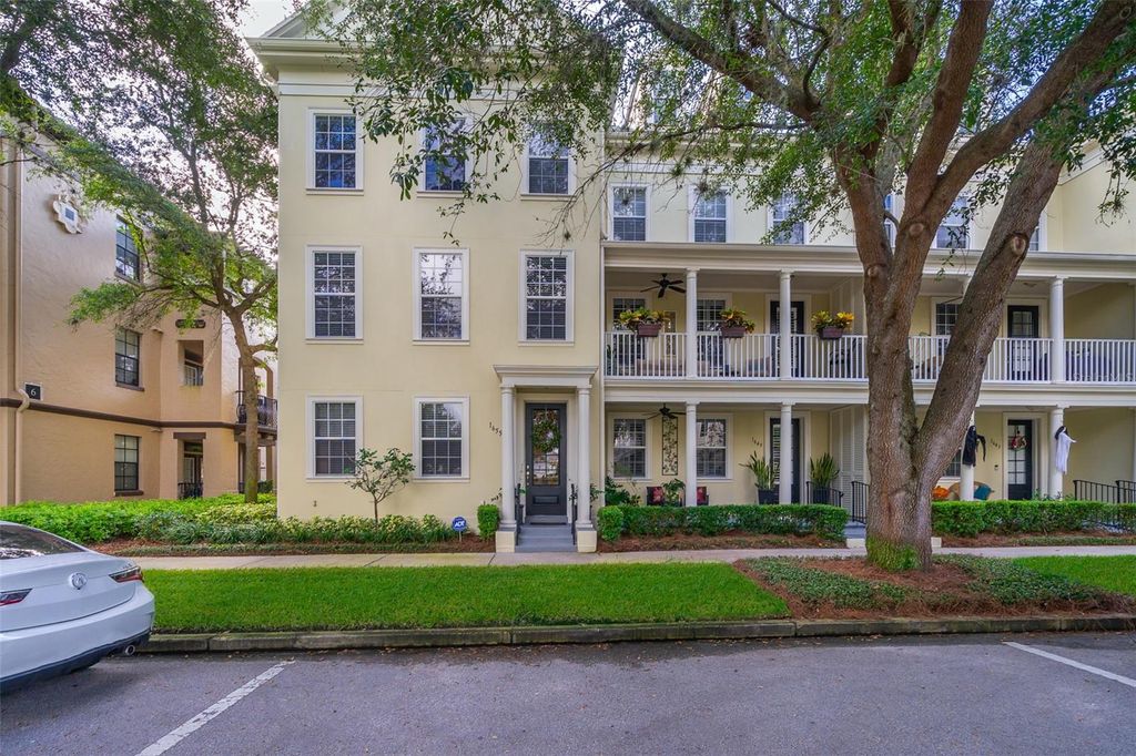 Photo of 1655 Lakemont Ave, Orlando, FL 32814 (MLS # O6394998)