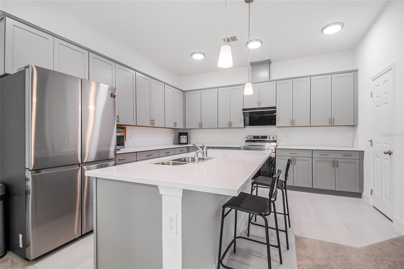 BLUE DIAMOND - Residential