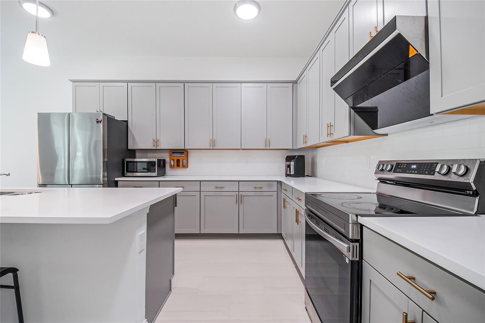 BLUE DIAMOND - Residential