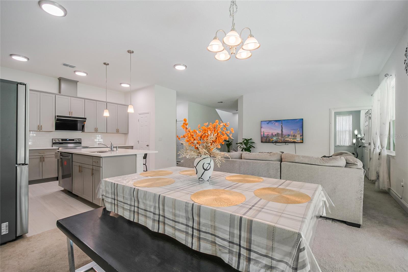 BLUE DIAMOND - Residential