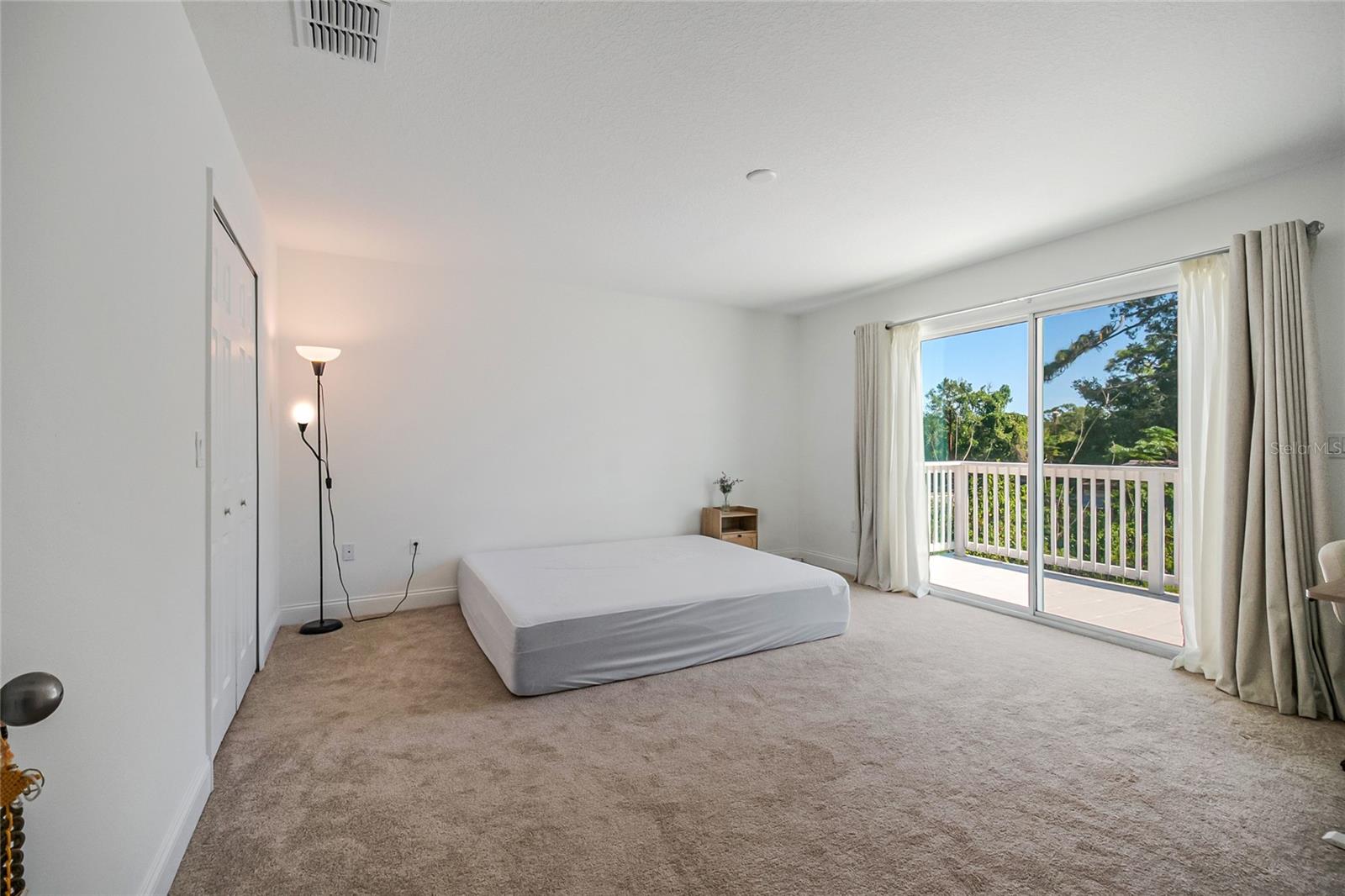 BLUE DIAMOND - Residential