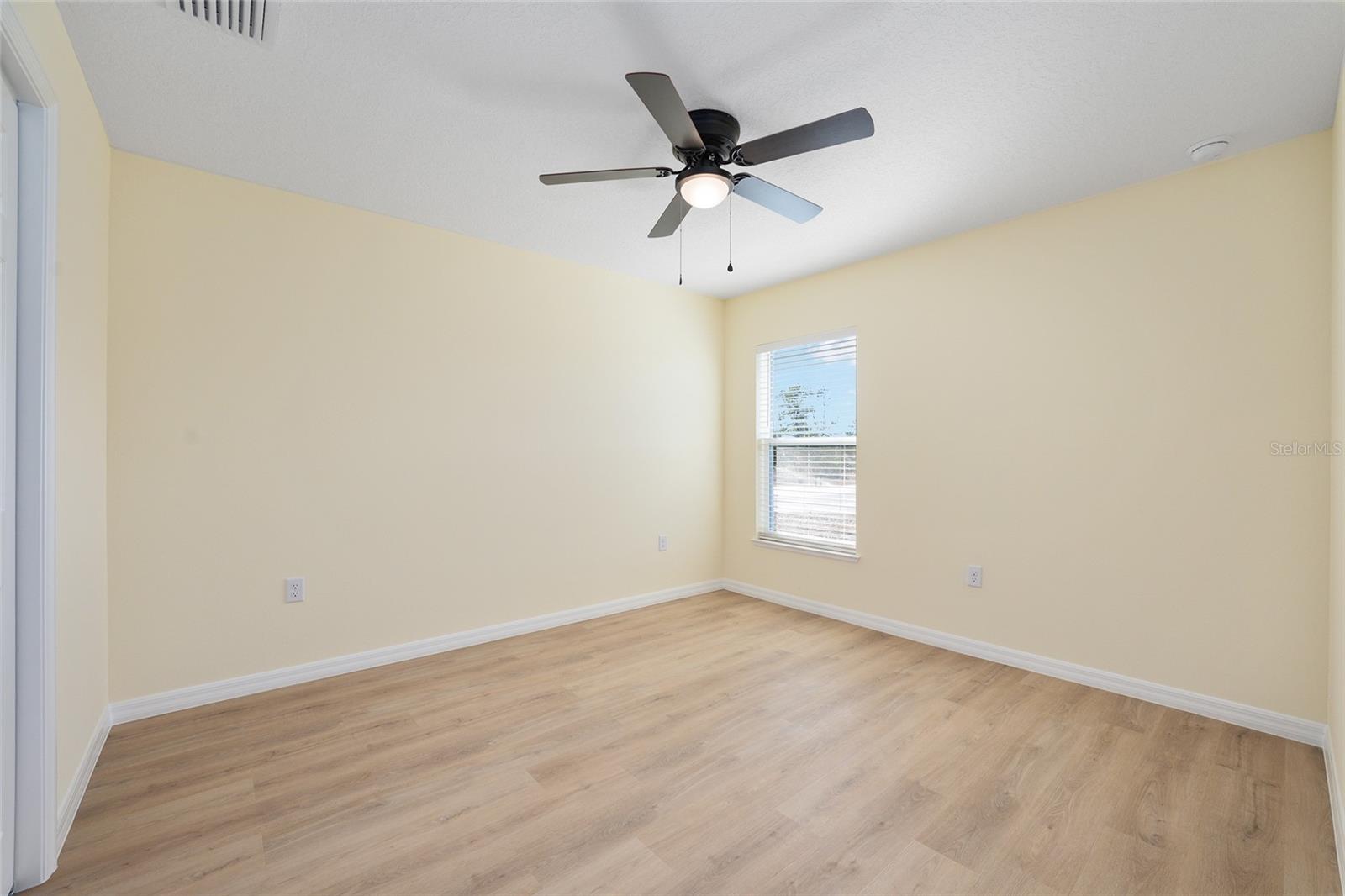 RAINBOW LAKES ESTATE - Residential