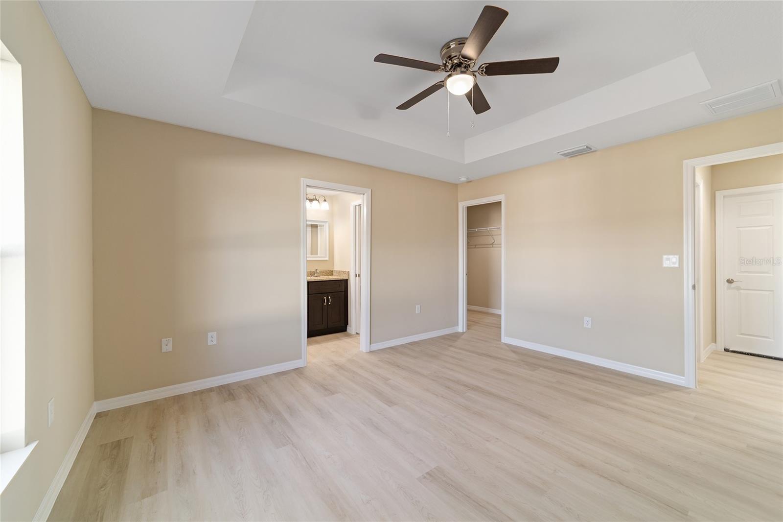 RAINBOW LAKES ESTATE - Residential