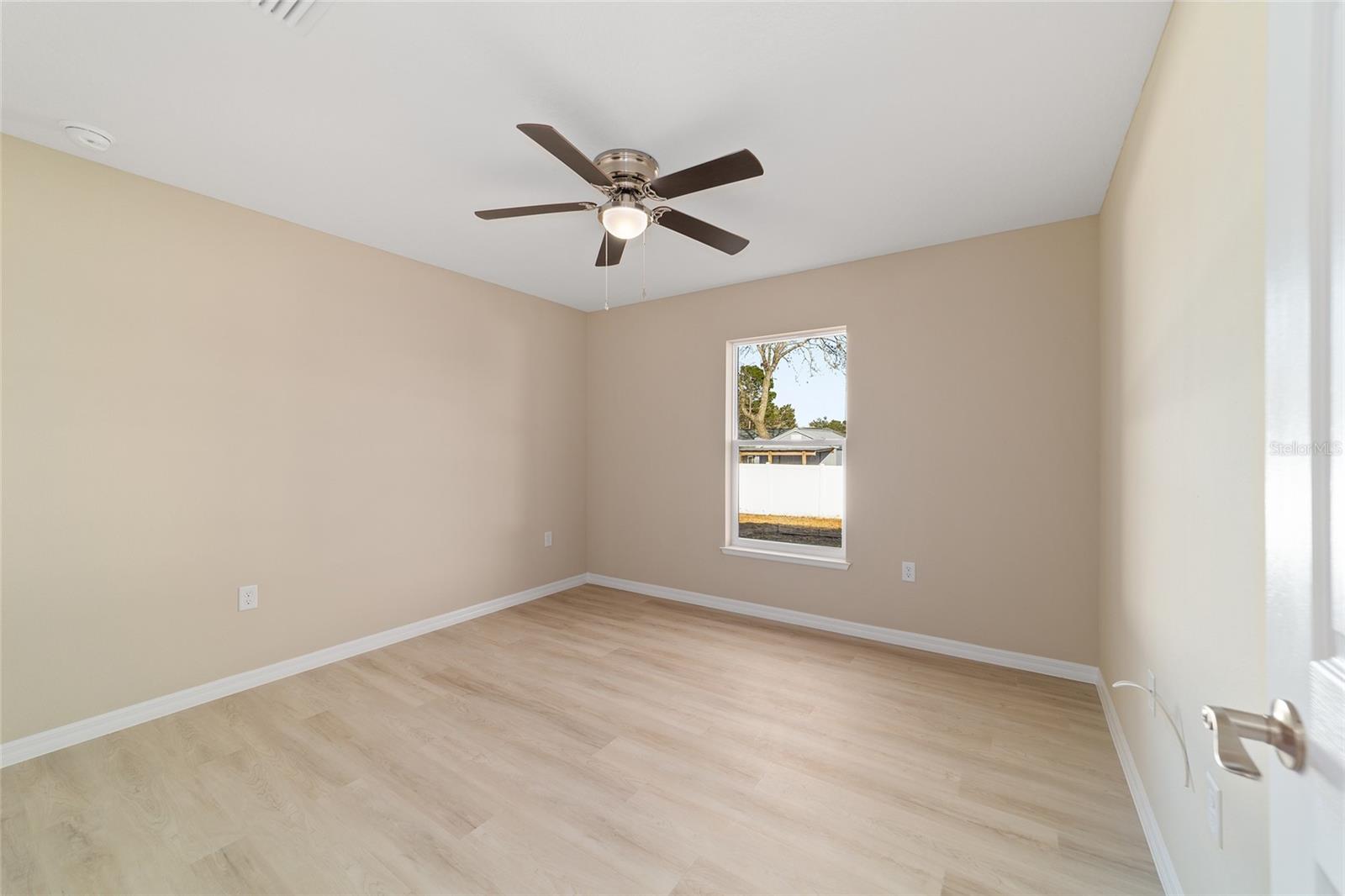 RAINBOW LAKES ESTATE - Residential