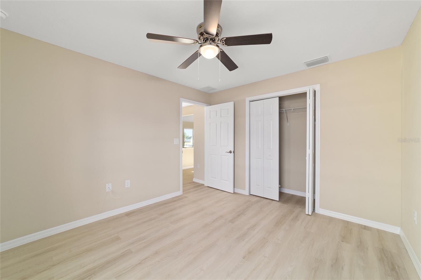 RAINBOW LAKES ESTATE - Residential