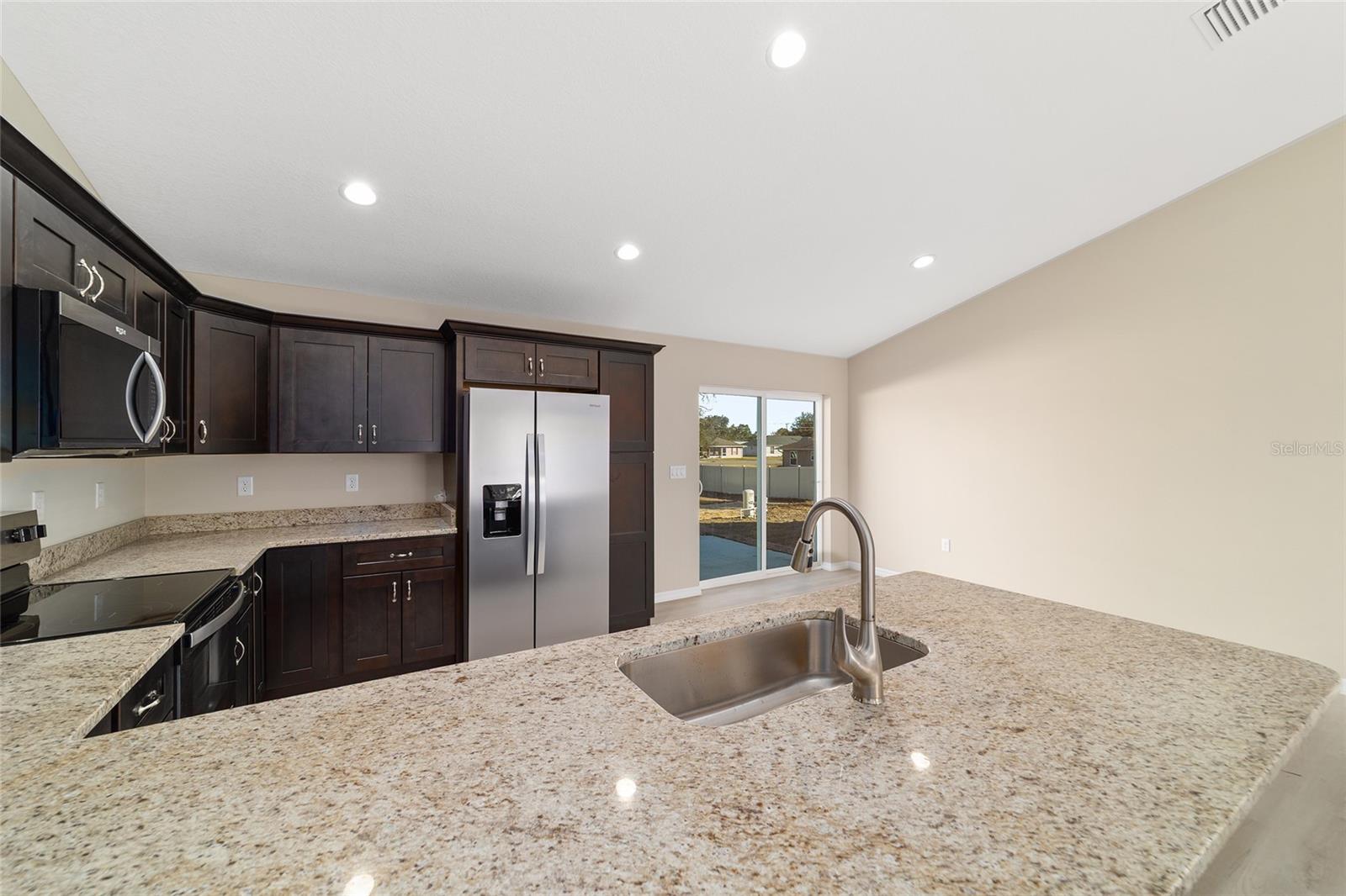 RAINBOW LAKES ESTATE - Residential