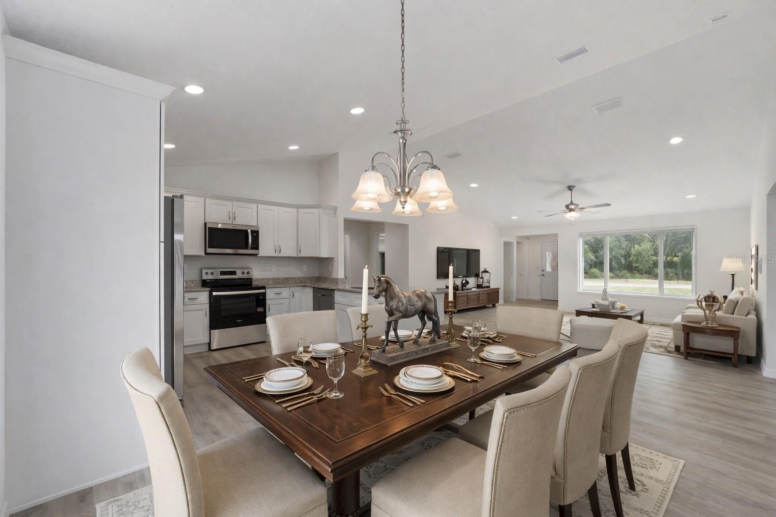 RAINBOW LAKES ESTATE - Residential