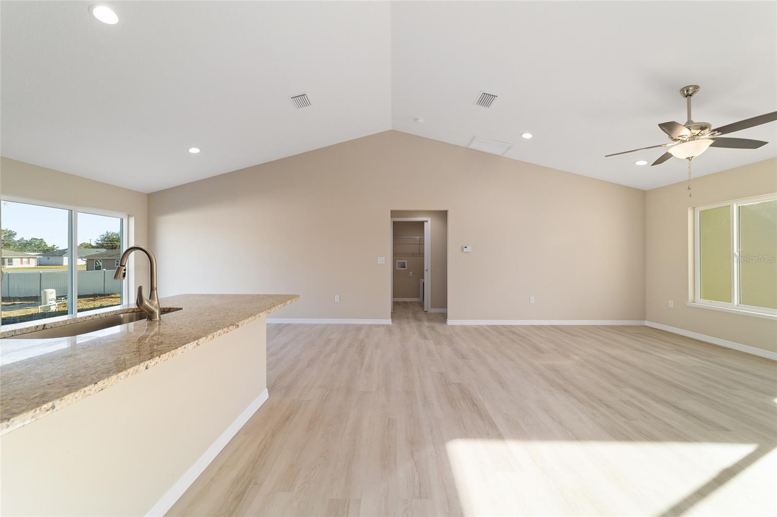 RAINBOW LAKES ESTATE - Residential