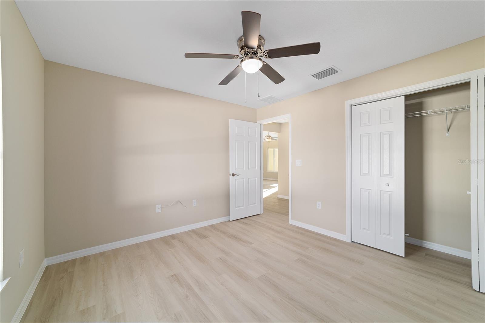 RAINBOW LAKES ESTATE - Residential