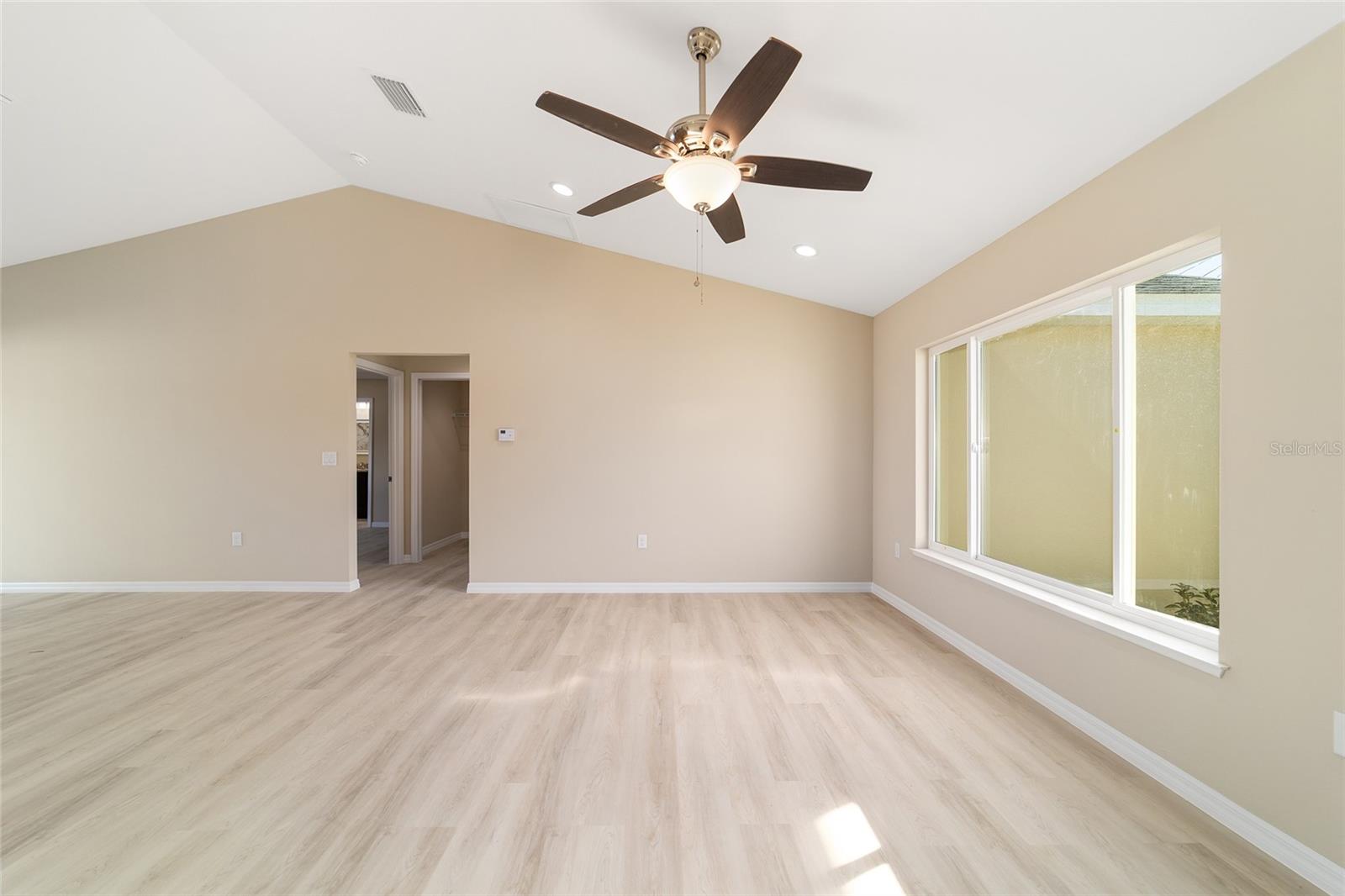 RAINBOW LAKES ESTATE - Residential